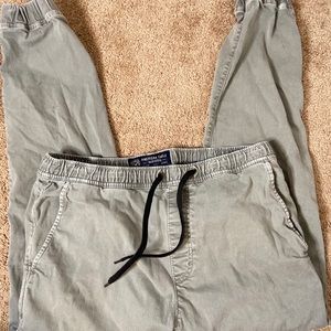 American Eagle Jogger